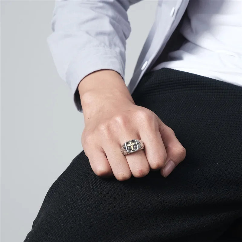 Gold/Back Color Cross Ring